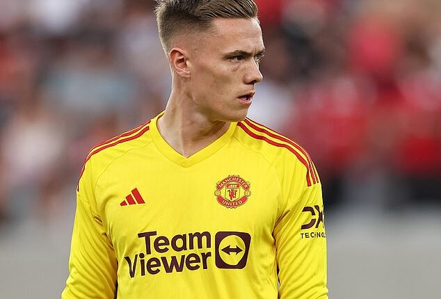 Former Manchester United goalkeeper Nathan Bishop says Erik Ten Hag brutally snubbed him