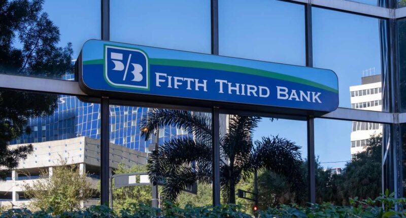 Here’s what banks are looking at to spot economic trouble, as credit quality sparks concerns