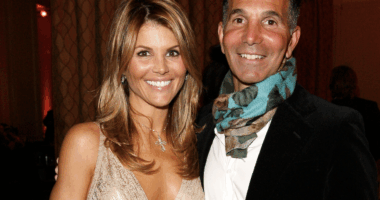How Mossimo Giannulli Built — and Lost — A Billion-Dollar Fashion Empire… And Aunt Becky