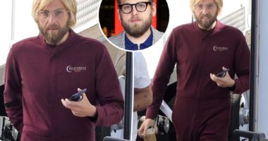 Jonah Hill flaunts weight loss on set after debuting new look