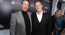 Nepo-baby wunderkind David Ellison (right), chairman and CEO of Paramount Skydance and son of Oracle co-founder Larry Ellison (left), sniffs a deal