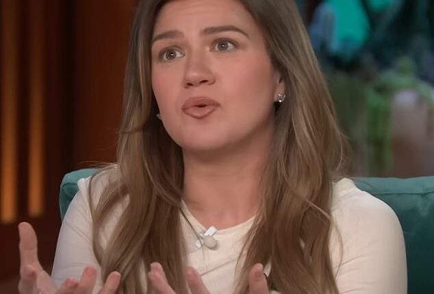 Kelly Clarkson discussed grief on Thursday's episode of her eponymous daytime talk show