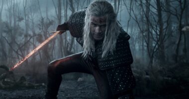 Liam Hemsworth’s Geralt Is Actually Going to Smile Now on The Witcher