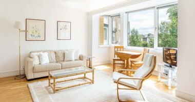 Londoners have been left baffled by an advertisement for a flat costing £1,850 per month - despite it having 'no bedrooms'. Pictured: The 'living room and bedroom'