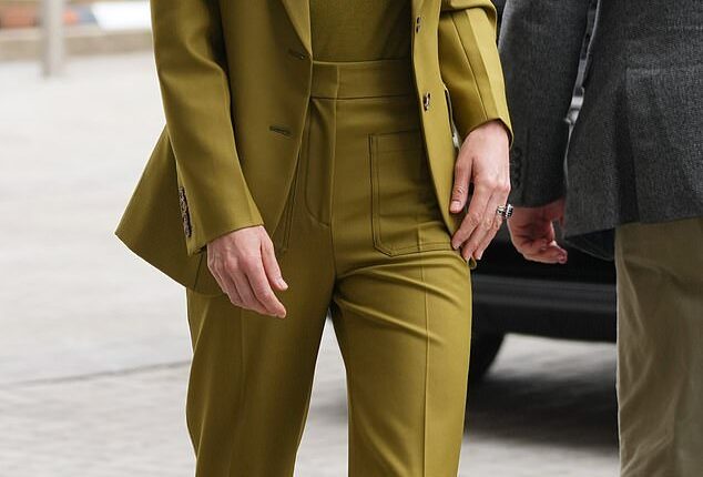 The Princess of Wales looked chic in a Victoria Beckham suit as she visited Home-Start charity in Oxford today