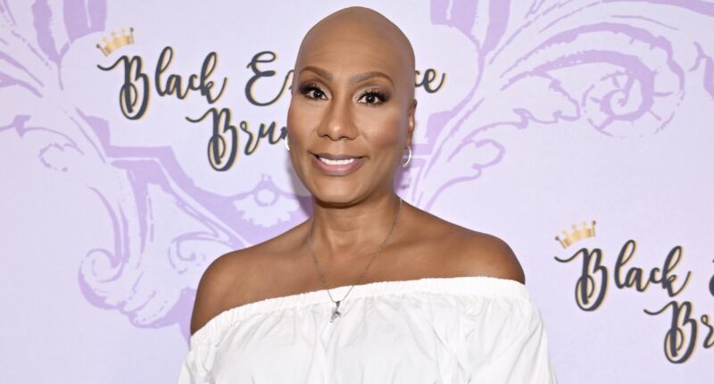 A Look! Towanda Braxton Dons Purple Wedding Dress To Marry Longtime Partner Sean Hall (VIDEOS)