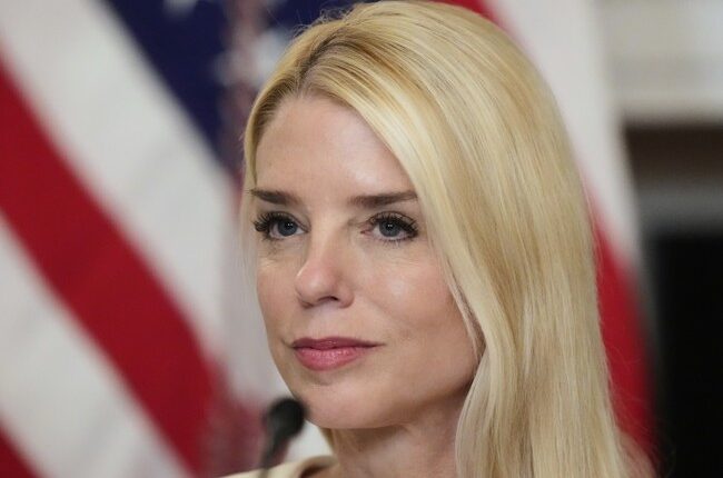 Regrets, Apple Has a Few Over ICEBlock After Call From Bondi – HotAir