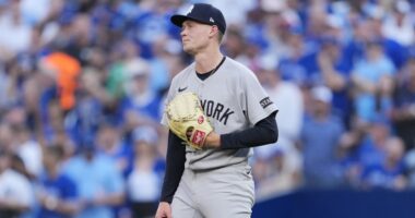 Reporter Questions Aaron Boone For Managerial Decision During Blowout Game 2 Loss