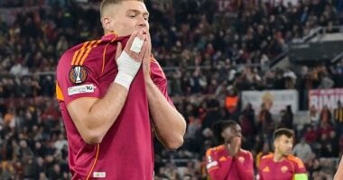 Artem Dovbyk missed the first two penalties and was taken off spot kick duty for the third