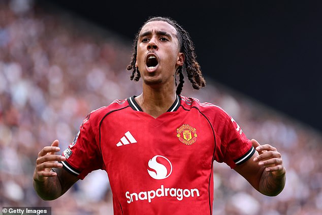 Leny Yoro has been nominated for the 2025 Golden Boy Award alongside nine other Premier League stars