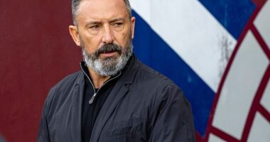 Derek McInnes can expect a hostile reception when he rocks up at Rugby Park this evening