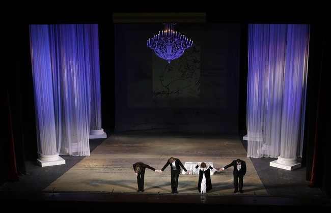 The Theater Kids Need to Take Acting Lessons – RedState