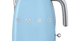Pictured: Smeg kettle