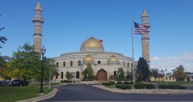Islamic_Center_of_America,_Dearborn,_Michigan_(cropped)