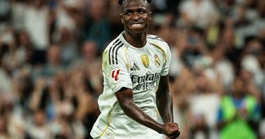 Vinicus Jr's house reportedly caught on fire on Thursday morning after an eelctrical failure in his basement sauna