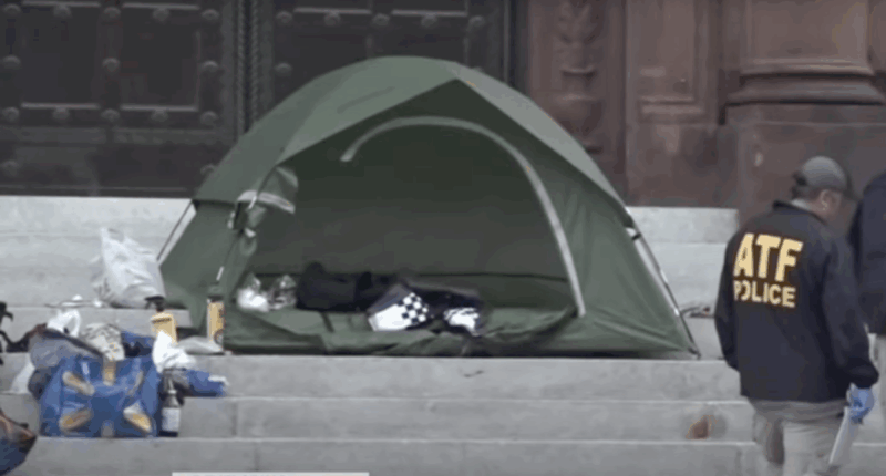 Washington Post Dubs Armed Red Mass Suspect ’Man With Tent’