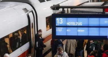 When Germans Happily Cut Their Own Throats