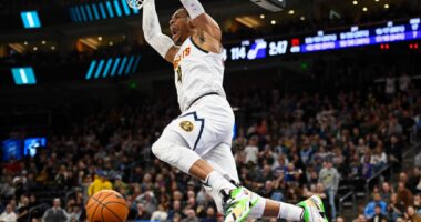 Celebrity Net Worth logo