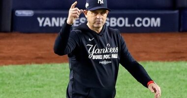 Aaron Boone once again mis-managed the Yankees back to the brink of elimination