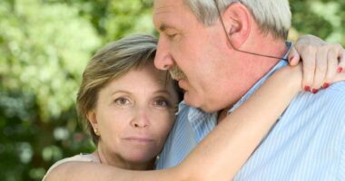 ‘He’s the breadwinner’: Does my husband take Social Security at 66 — or get $800 extra at 70?