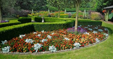 19 Flower Bed Edging Ideas That Are Cheap, Charming, And Totally Doable
