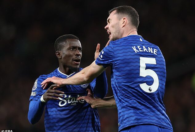 Idrissa Gueye's slap on Michael Keane was not the first team-mate fight in English football
