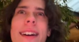 A Sydney pub has come under fire after a local man shared his shocking meal fail that has stunned thousands online over a humble slice of garlic bread