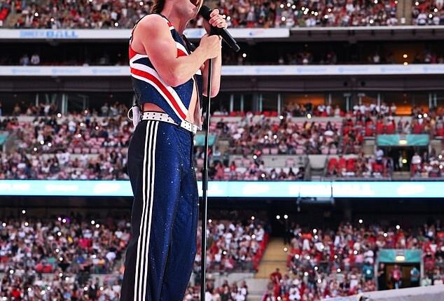 Benson Boone cancelled his Birmingham gig less than an hour before he was due to take to the stage on Saturday (Seen in June)