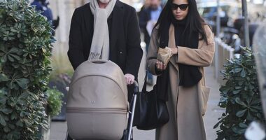 Boris Becker has been photographed with his newborn daughter for the first time, just a week after his wife, Lilian de Carvalho Monteiro, gave birth to his fifth child
