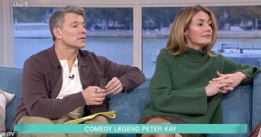 Cat Deeley was left stunned after Peter Kay called her out for an interview habit in the middle of a live chat on This Morning - leaving fans thrilled