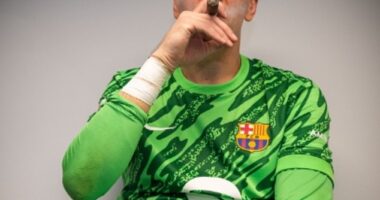 Chain-smoking Wojciech Szczesny claims he broke Barcelona's body fat record and played last year for 'free'