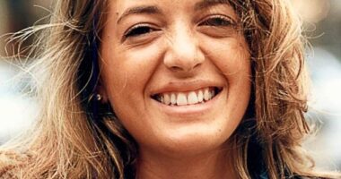 Claudia with her natural hair back in 1995