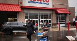 Costco puts up yet another monthly sales gain, but the stock falls