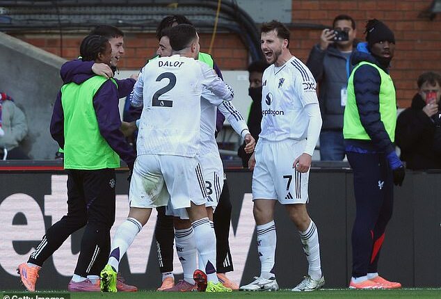 Mason Mount (right) scored the winning goal as Manchester United beat Crystal Palace