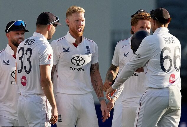 England's five-man pace attack, led by five wickets for Ben Stokes , turned a thrilling opening day of the Ashes on its head