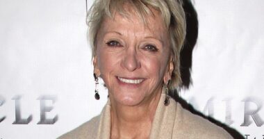 Elizabeth Franz, the Tony-winning actress best known for her role in the 1999 Broadway revival of Death of a Salesman, has died at 84