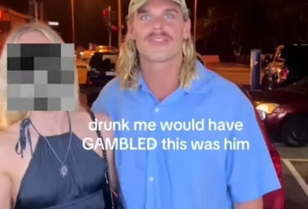 Bailey Smith was spotted spending time with females during schoolies week on the Sunshine State