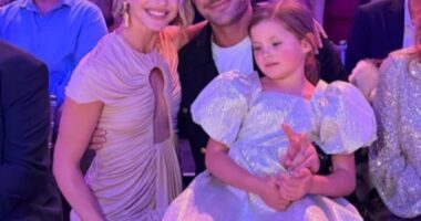 Zac Efron sent social media into a frenzy while sitting in the Dancing With the Stars audience and viewers couldn't stop talking about how good his face looked