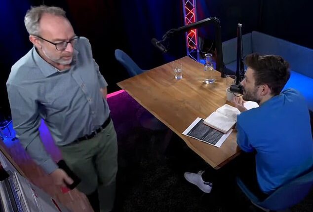 Wikipedia co-founder Jimmy Wales walked out of an interview before it even started with German journalist Tilo Jung