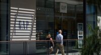 Gap says higher-income shoppers are visiting its namesake stores, while lower-income ones go to Old Navy