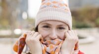 Cooler air holds less moisture, and when the air is dry it increases transepidermal water loss, which is the rate at which water evaporates from the surface of your skin - causing 'winter face'