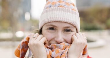 Cooler air holds less moisture, and when the air is dry it increases transepidermal water loss, which is the rate at which water evaporates from the surface of your skin - causing 'winter face'