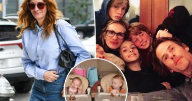 Julia Roberts celebrates twins Hazel and Phinnaeus' 21st birthday with rare pic