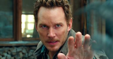 Jurassic World's New Sequel Brings Back An OG Jurassic Park Character