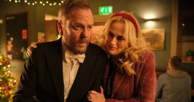 Kiefer Sutherland Embraces the Holiday Spirit in New Look at ‘Tinsel Town’ [Exclusive]