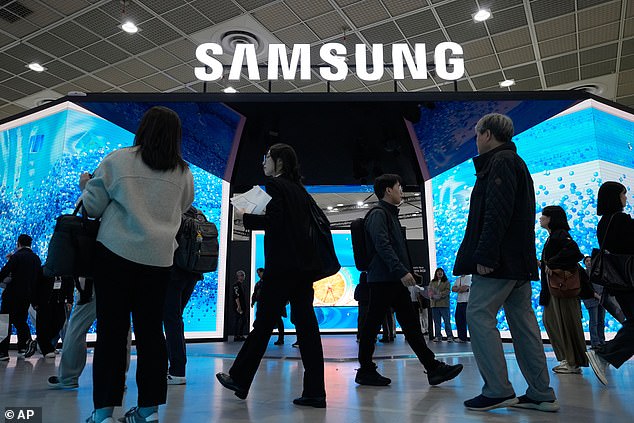 Samsung is in advanced talks to introduce payment options in the US