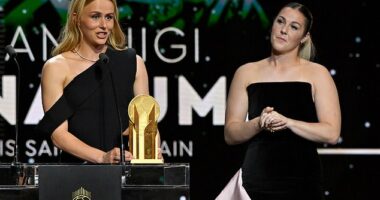 Mary Earps (right) has said that Hannah Hampton's 'bad behaviour' was rewarded in her new autobiography. Pictured watching her Lionesses rival winning the Women's Yashin Trophy