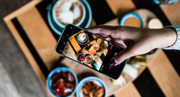 Man Goes Out Of His Way To Ruin Girlfriend’s Food Pictures, So She Makes Him Pay