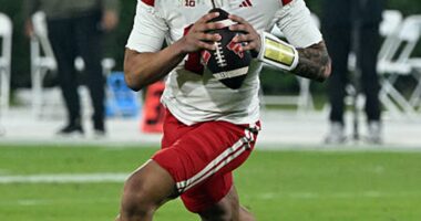 Nebraska freshman QB stands out against UCLA