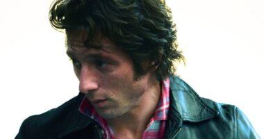 New Bruce Springsteen Flop Unable To Overtake Last Year’s Bob Dylan Biopic at the Box Office